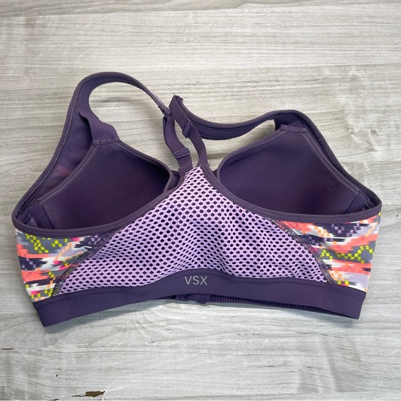 Victoria’s Secret VSX Sport Purple Front Zip Wired Sports Bra Size 34B - Picture 4 of 11